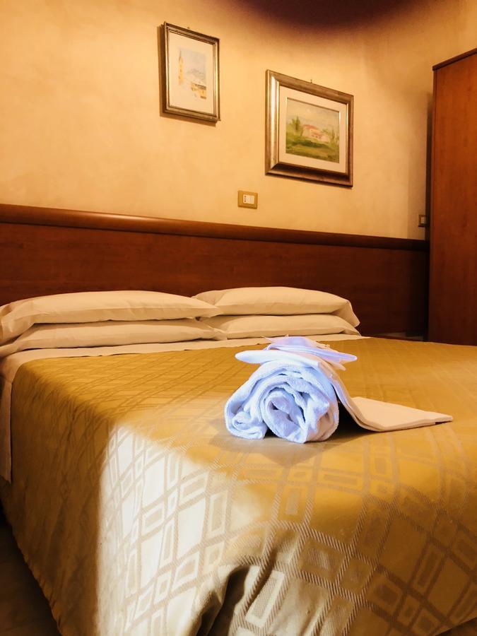 Hotel Casarola - Trigoria Castel di Decima Экстерьер фото